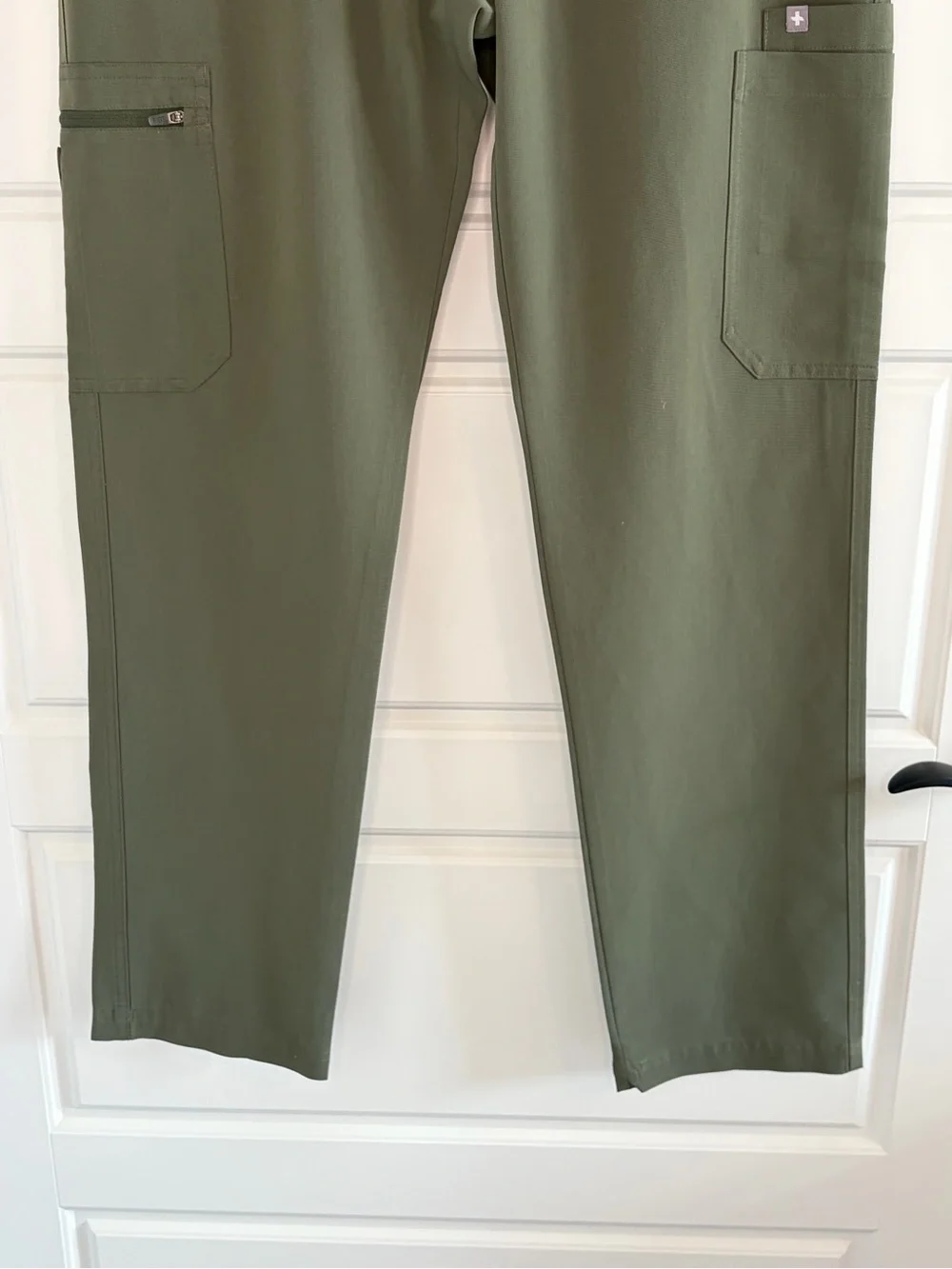 FIGS Technical Collection Cairo Cargo Scrub Pants Army Green Size Large Tall